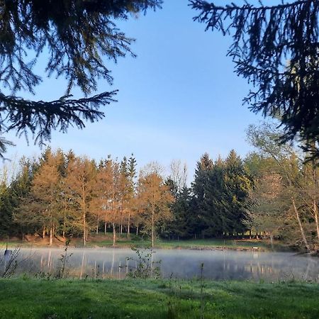 Le Moulin D'Harcy Hotell Lonny Exteriör bild